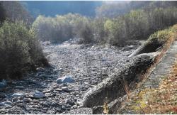 Tockengelegter Rhein da sumvitg
